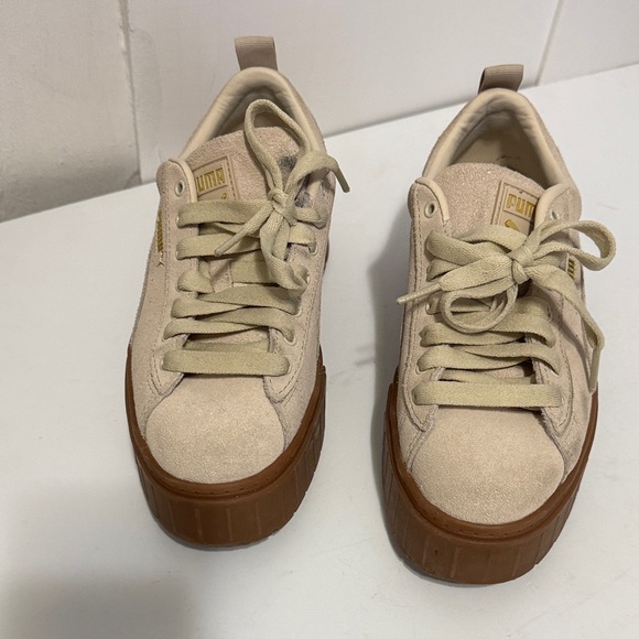 Puma Shoes - Puma Beige Sneakers with Tan Soles